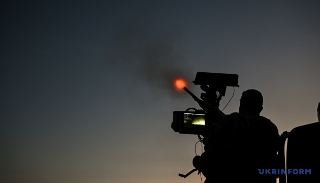 Сили ППО знешкодили 50 з 80 безпілотників, якими росіяни з вечора атакували Україну